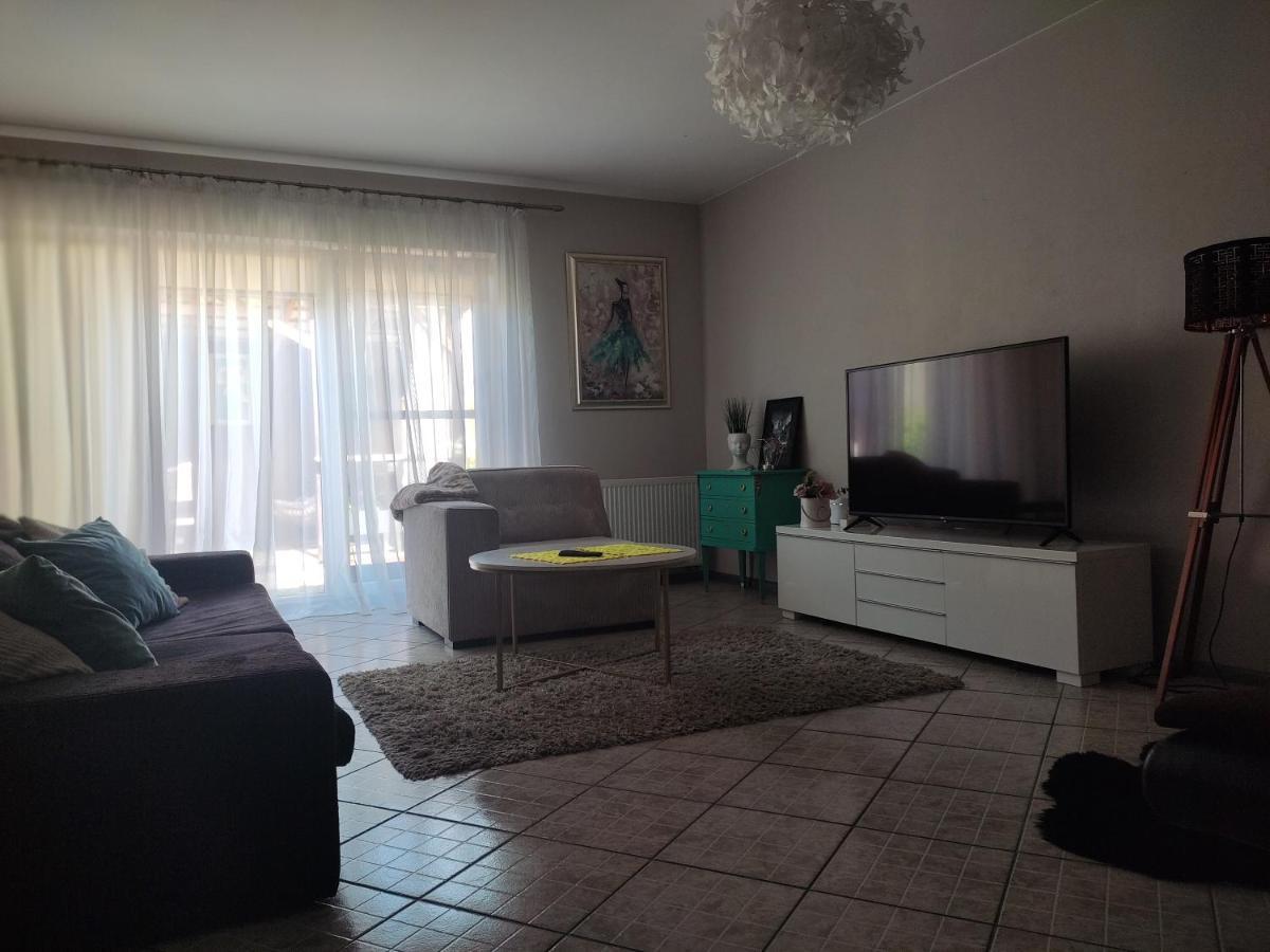 Apartments Near Old Town With Private Parking Kaunas Bagian luar foto